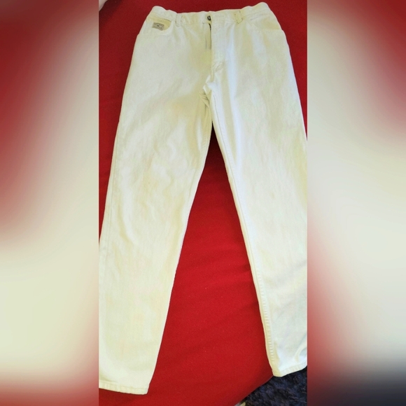Wrangler Denim - Wrangler Women's White Jeans with Pockets